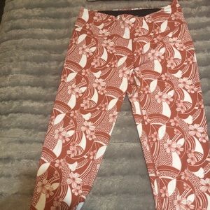 Victoria Secret Sport Capri Yoga Pants